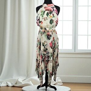 Lipsy London Dress Woman Size 4 Floral Print Halter  Pleated Handkerchief Hem‎